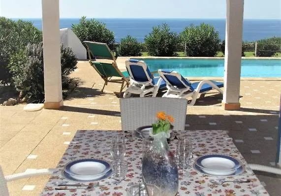 펜션 Villa Helios Villa En Cala Pi Con Vistas Despejadas 스페인
